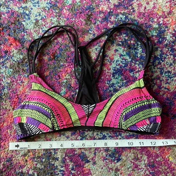 Rip Curl Bikini Top🏝🏝🏝 - Picture 6 of 6